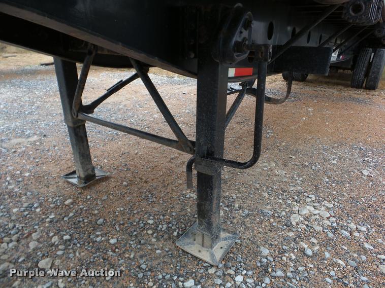 image for item DA8984 1997 Transcraft TL2000 W2 flatbed trailer