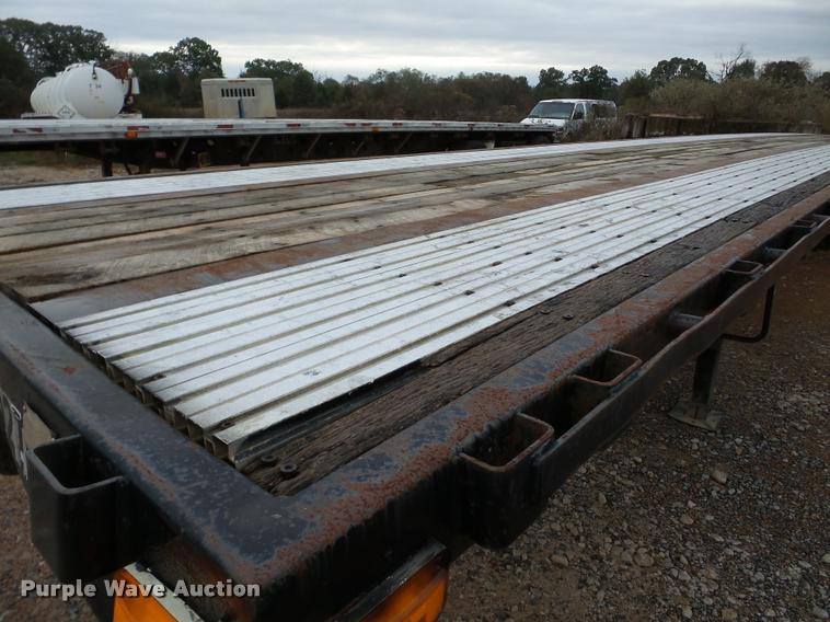 image for item DA8984 1997 Transcraft TL2000 W2 flatbed trailer
