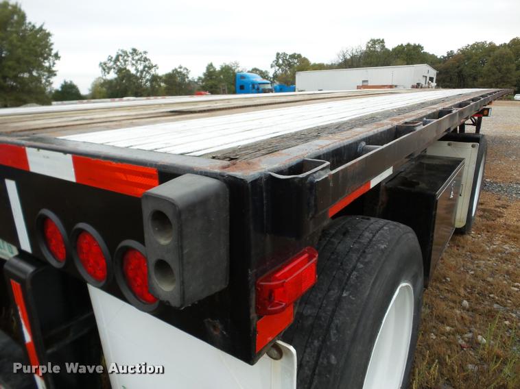 image for item DA8984 1997 Transcraft TL2000 W2 flatbed trailer