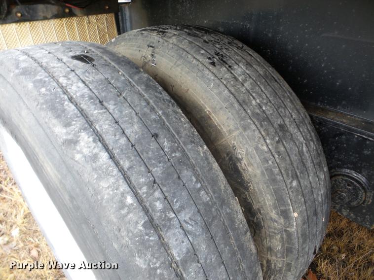 image for item DA8984 1997 Transcraft TL2000 W2 flatbed trailer