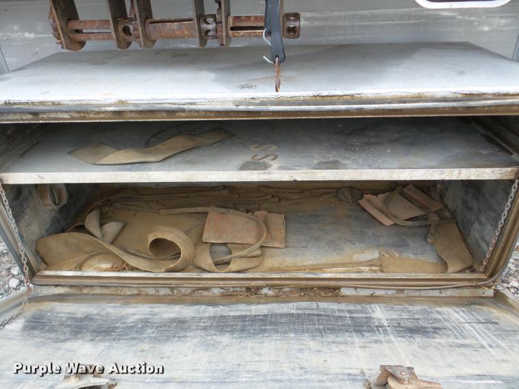 image for item DA8985 1995 Benson flatbed trailer