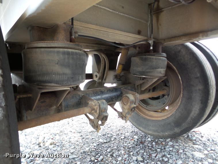 image for item DA8985 1995 Benson flatbed trailer