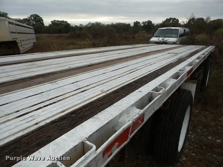 image for item DA8986 1998 Transcraft Eagle W2 flatbed trailer