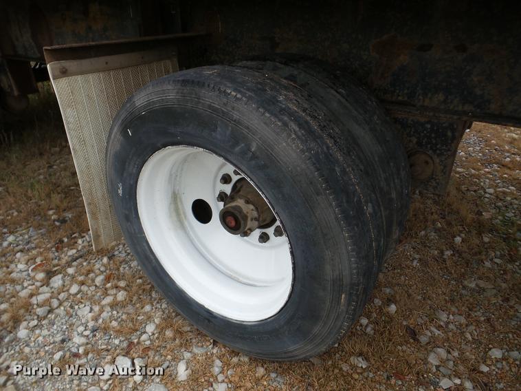 image for item DA8986 1998 Transcraft Eagle W2 flatbed trailer