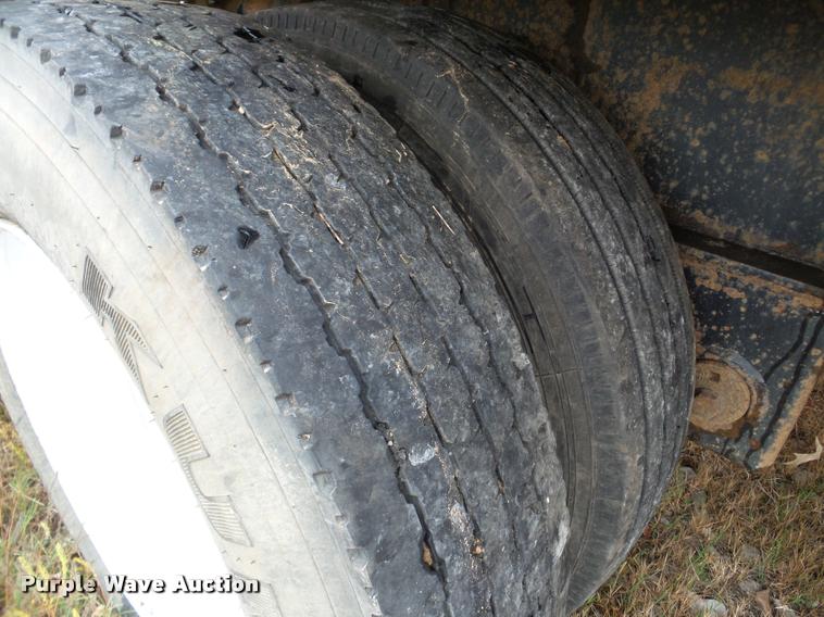 image for item DA8986 1998 Transcraft Eagle W2 flatbed trailer