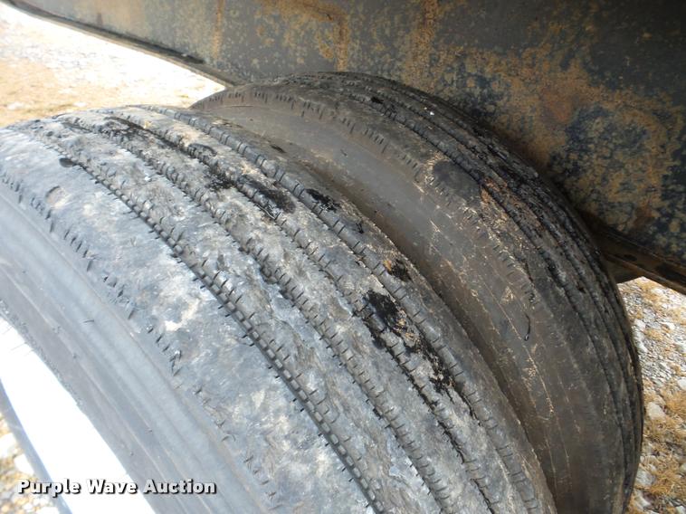 image for item DA8986 1998 Transcraft Eagle W2 flatbed trailer