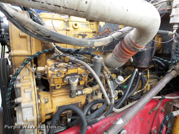 image for item DA8987 1996 Peterbilt 379 semi truck