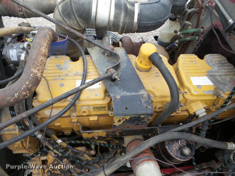 image for item DA8987 1996 Peterbilt 379 semi truck