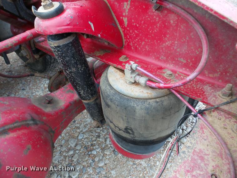 image for item DA8987 1996 Peterbilt 379 semi truck