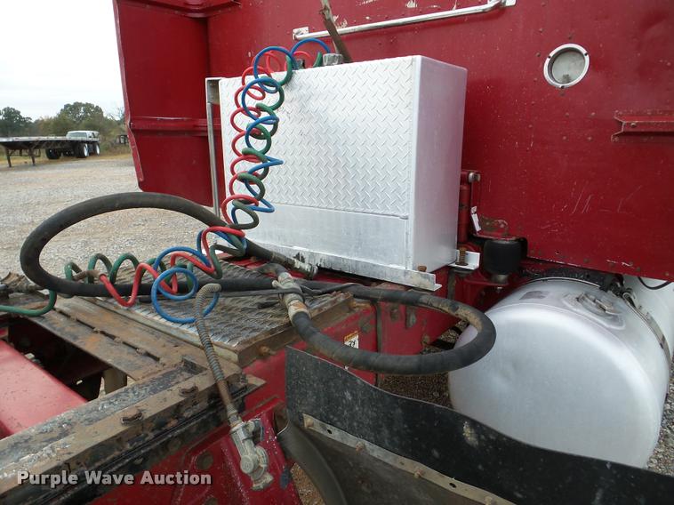 image for item DA8987 1996 Peterbilt 379 semi truck