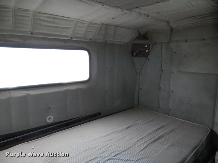 image for item DB1756 1998 Freightliner FLD semi truck