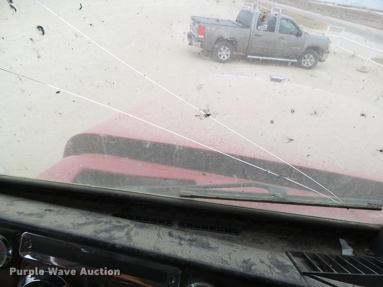 image for item DB1756 1998 Freightliner FLD semi truck