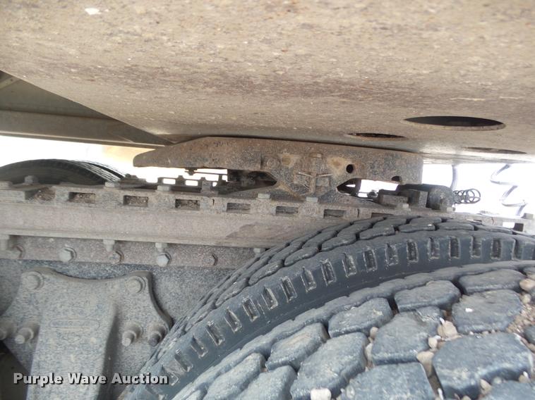 image for item DB1756 1998 Freightliner FLD semi truck