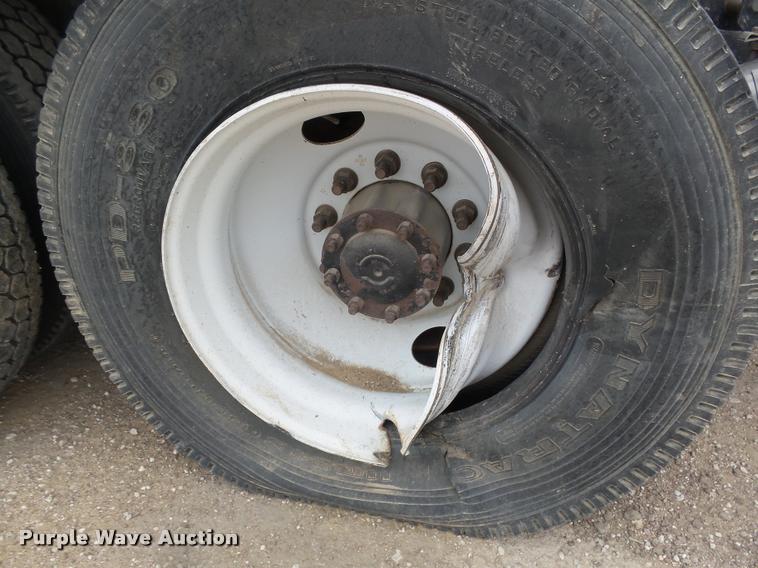 image for item DB1756 1998 Freightliner FLD semi truck