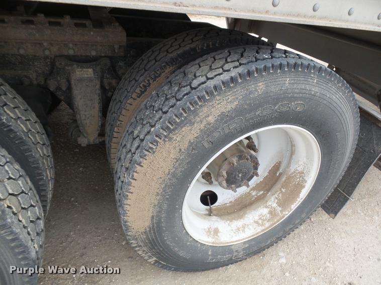 image for item DB1756 1998 Freightliner FLD semi truck