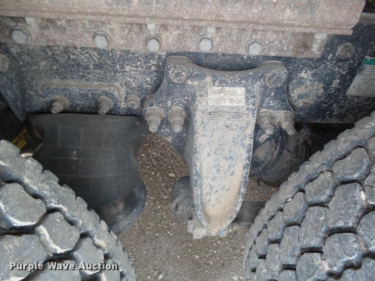 image for item DB1756 1998 Freightliner FLD semi truck