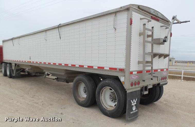 image for item DB1757 2001 Wilson DWH-400 double hopper grain trailer