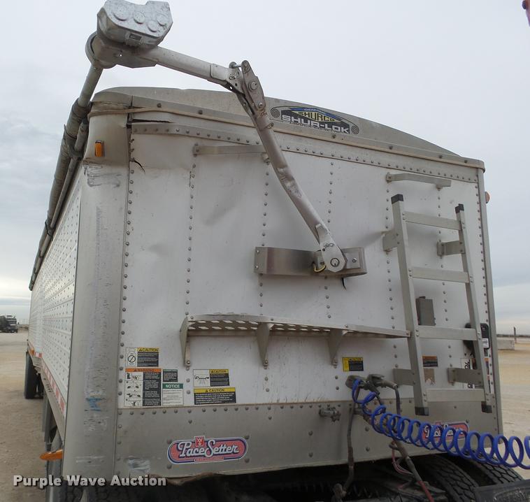 image for item DB1757 2001 Wilson DWH-400 double hopper grain trailer