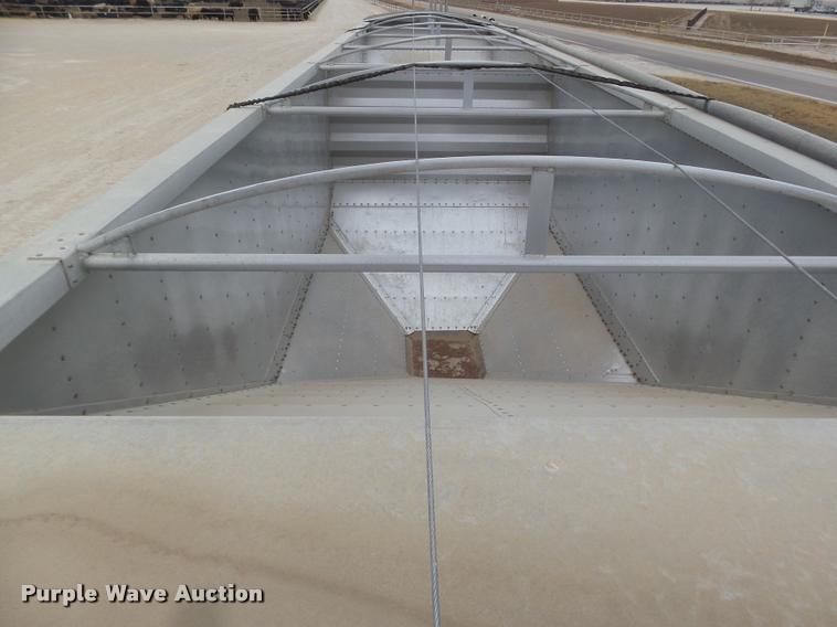 image for item DB1757 2001 Wilson DWH-400 double hopper grain trailer