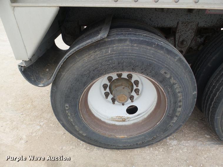 image for item DB1757 2001 Wilson DWH-400 double hopper grain trailer