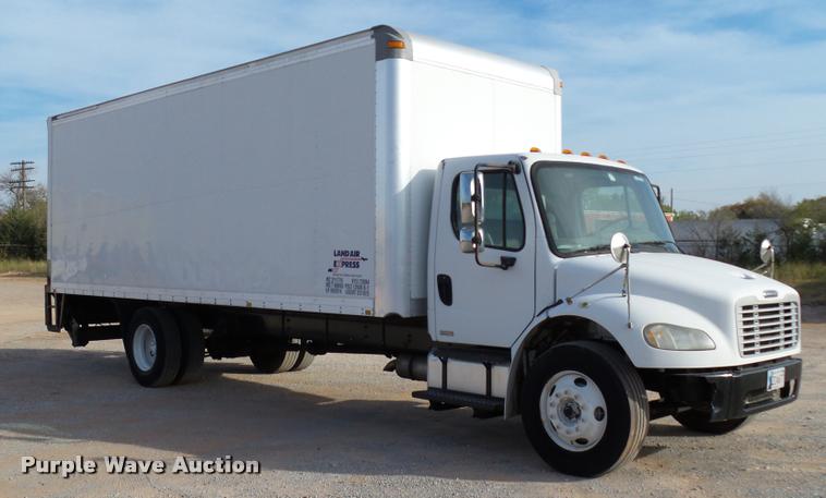 image for item DB4573 2007 Freightliner Business Class M2 box truck