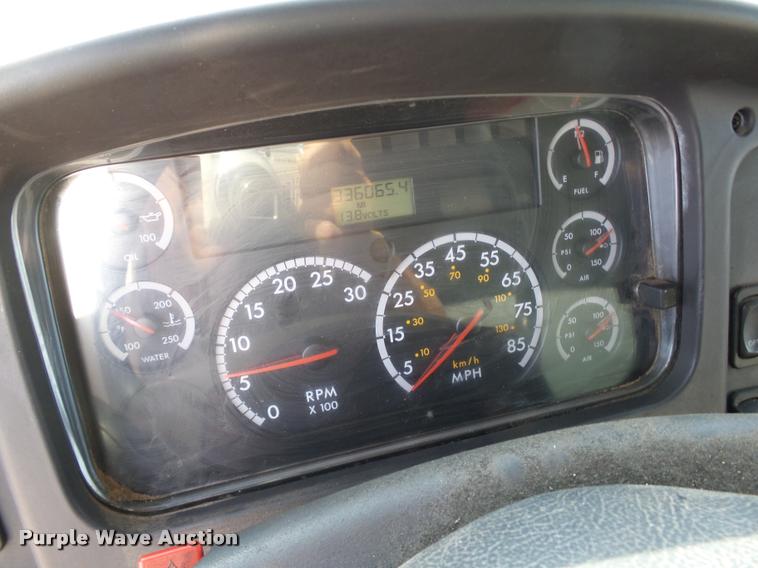 image for item DB4573 2007 Freightliner Business Class M2 box truck