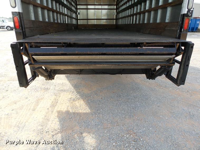 image for item DB4573 2007 Freightliner Business Class M2 box truck