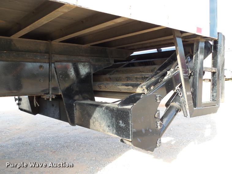 image for item DB4573 2007 Freightliner Business Class M2 box truck