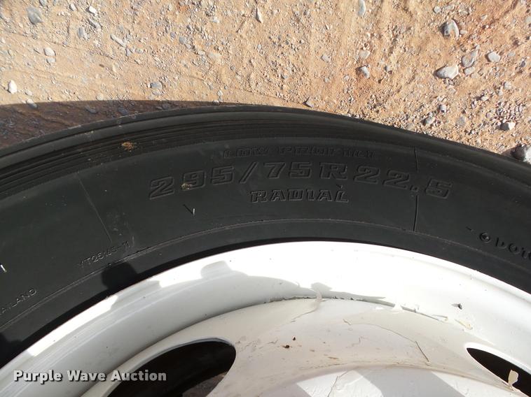 image for item DB4573 2007 Freightliner Business Class M2 box truck