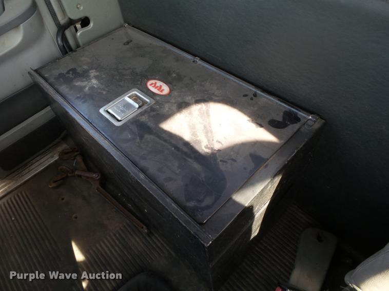 image for item DB4575 2007 Freightliner Columbia semi truck