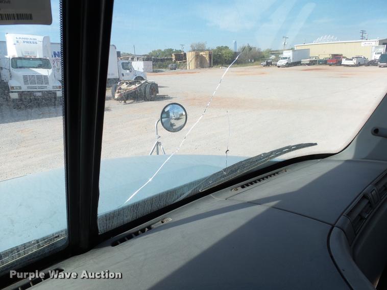 image for item DB4575 2007 Freightliner Columbia semi truck