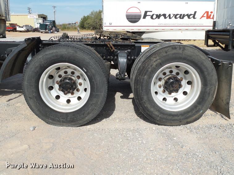 image for item DB4575 2007 Freightliner Columbia semi truck