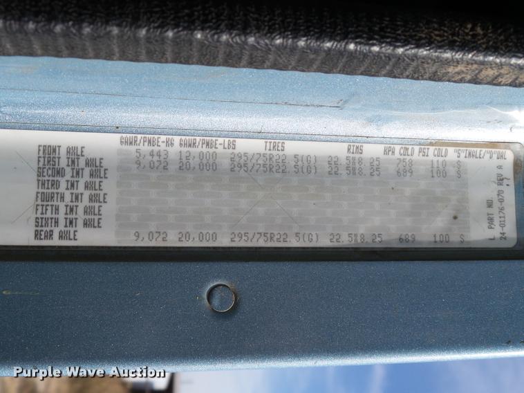 image for item DB4575 2007 Freightliner Columbia semi truck