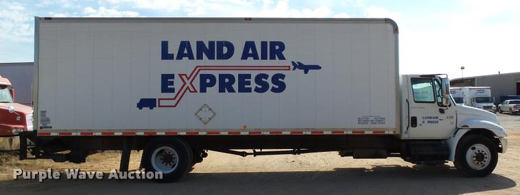 image for item DB4577 2005 International DuraStar 4300 box truck