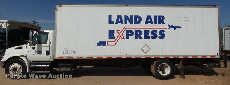 image for item DB4577 2005 International DuraStar 4300 box truck
