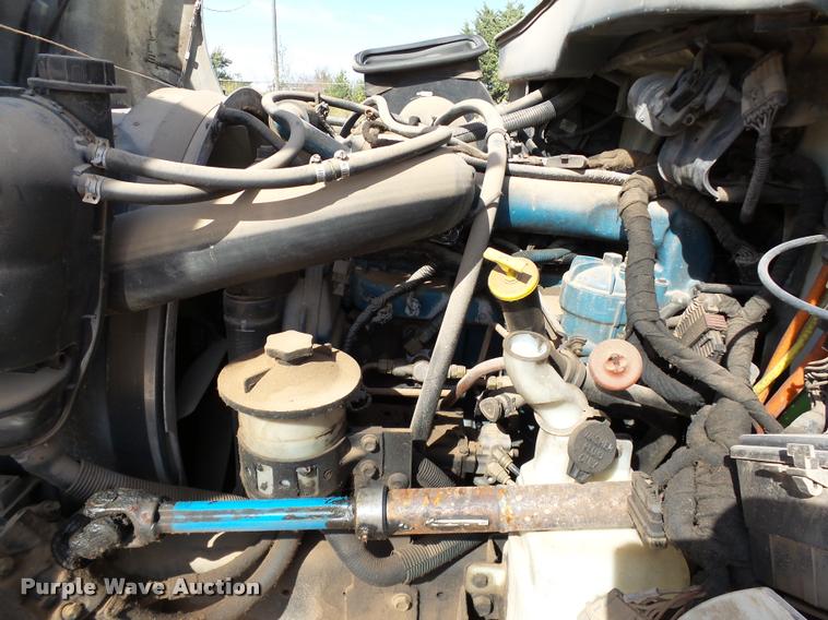 image for item DB4577 2005 International DuraStar 4300 box truck