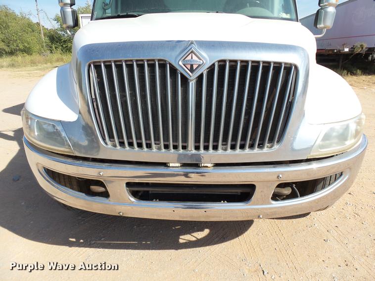 image for item DB4577 2005 International DuraStar 4300 box truck