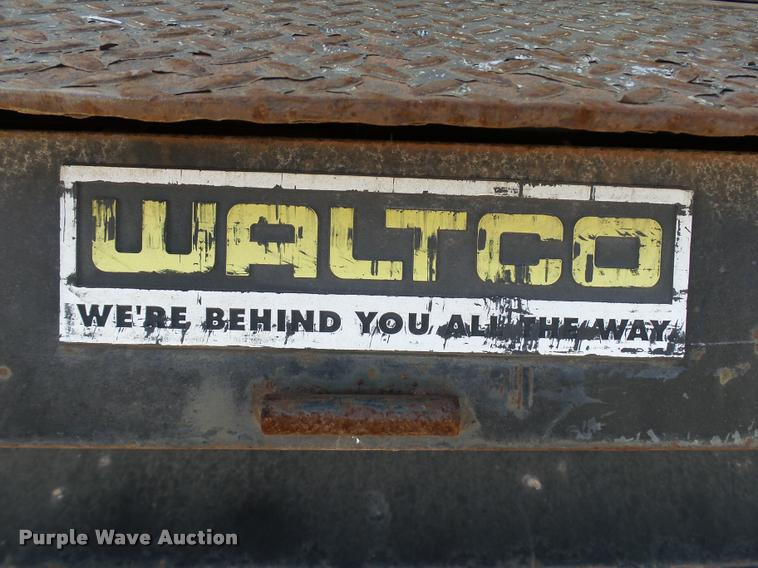 image for item DB4577 2005 International DuraStar 4300 box truck