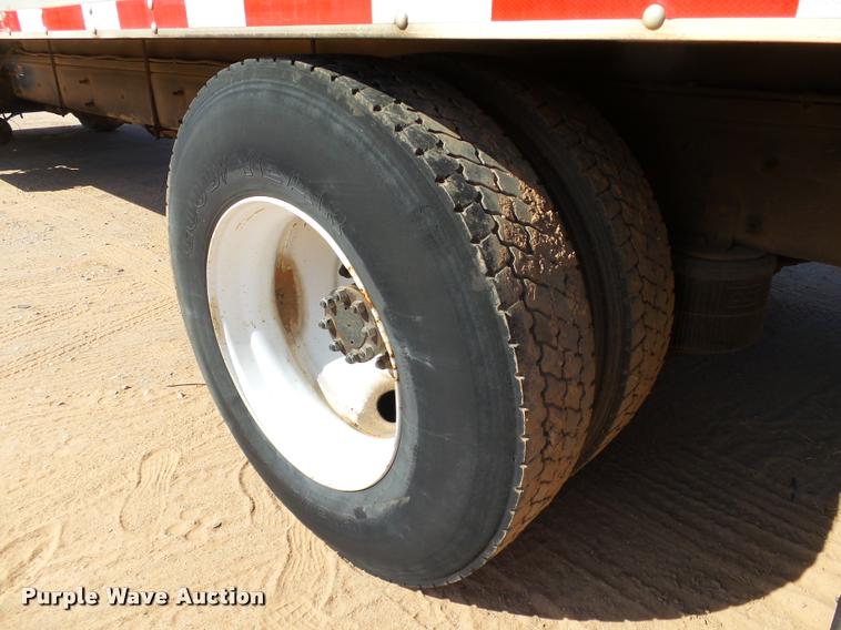 image for item DB4577 2005 International DuraStar 4300 box truck