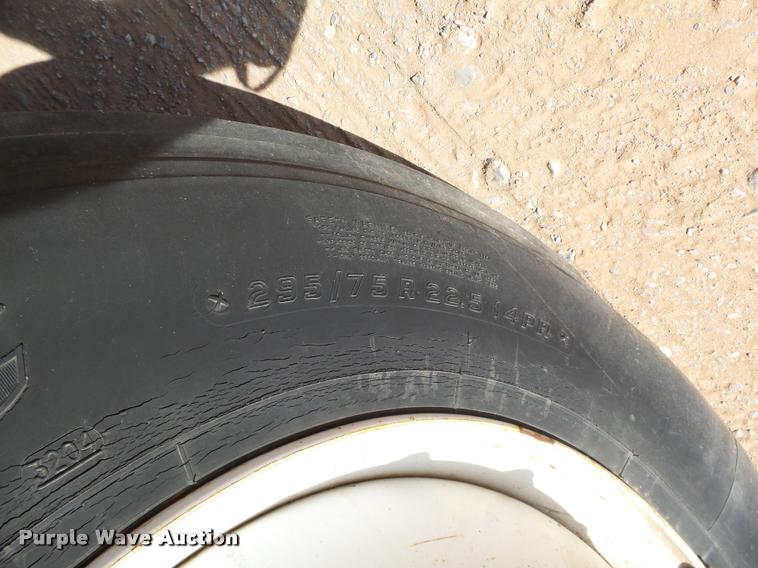 image for item DB4577 2005 International DuraStar 4300 box truck