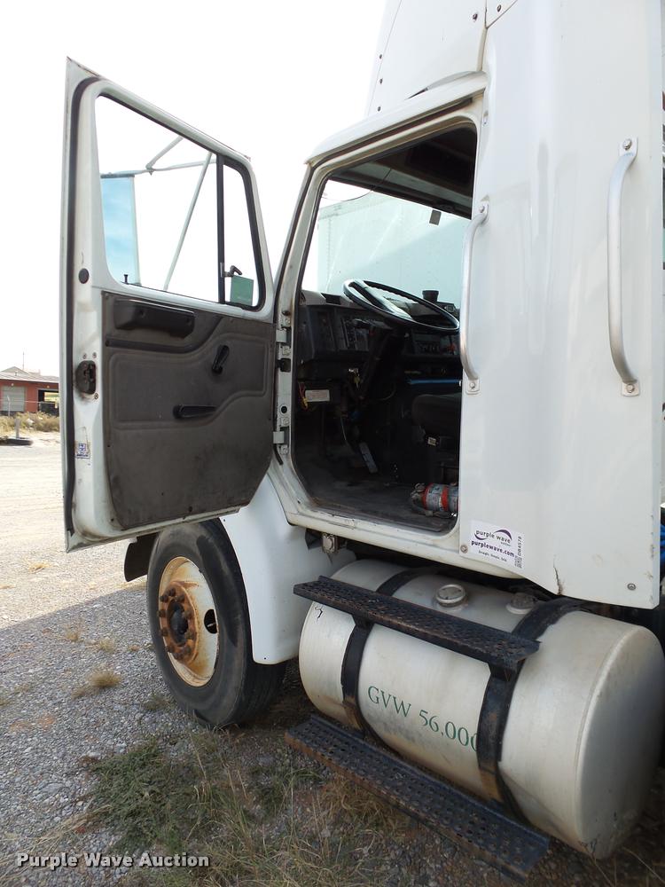 image for item DB4578 1998 International 8100 semi truck