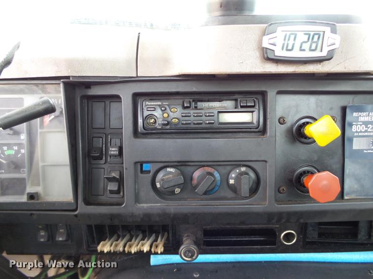 image for item DB4578 1998 International 8100 semi truck