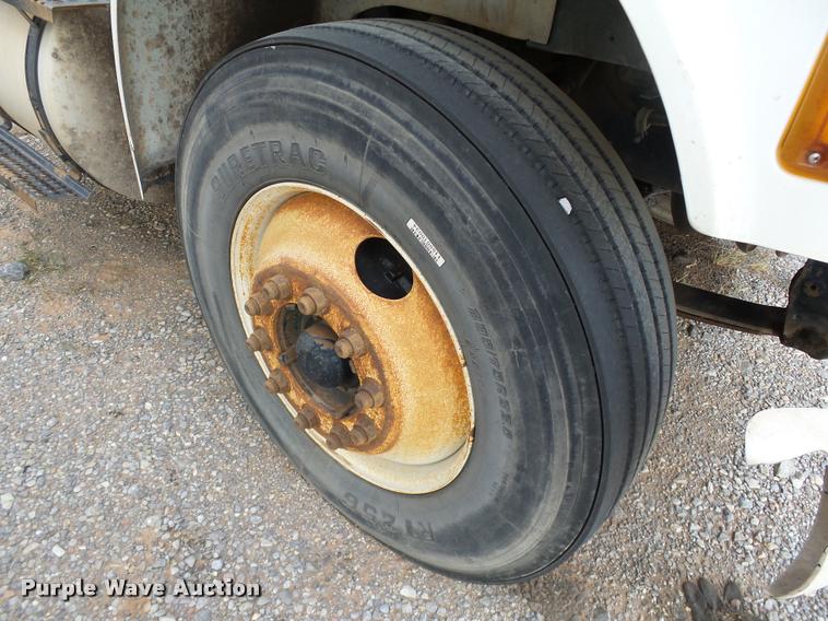 image for item DB4578 1998 International 8100 semi truck