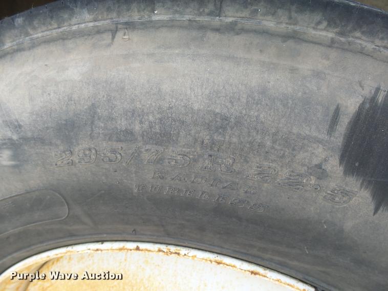 image for item DB4578 1998 International 8100 semi truck