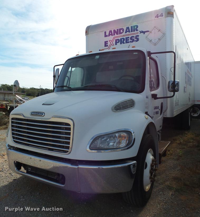 image for item DB4579 2006 Freightliner Business Class M2 box truck