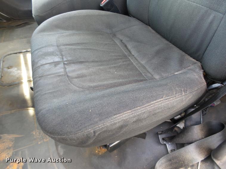 image for item DB4579 2006 Freightliner Business Class M2 box truck