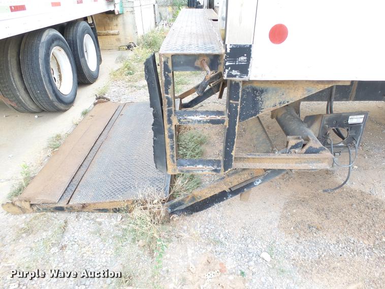 image for item DB4579 2006 Freightliner Business Class M2 box truck