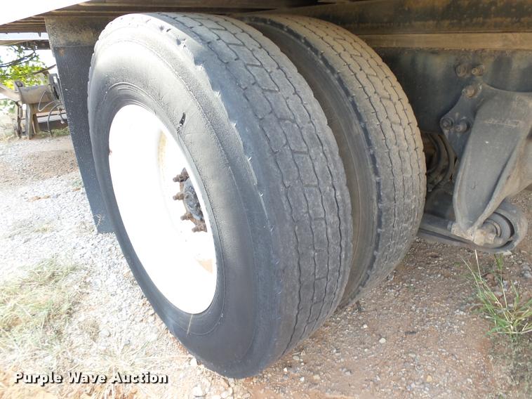 image for item DB4579 2006 Freightliner Business Class M2 box truck