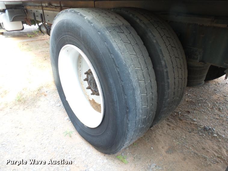 image for item DB4579 2006 Freightliner Business Class M2 box truck