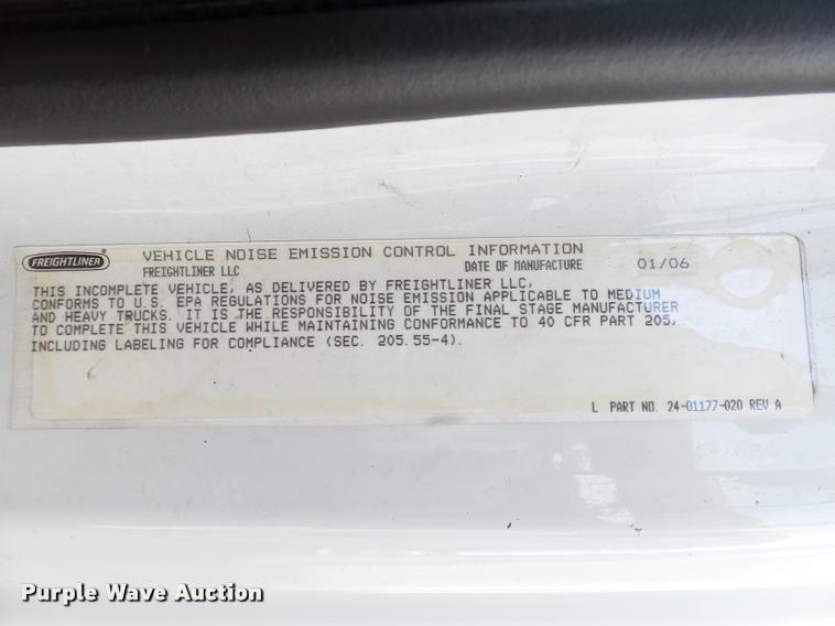 image for item DB4579 2006 Freightliner Business Class M2 box truck